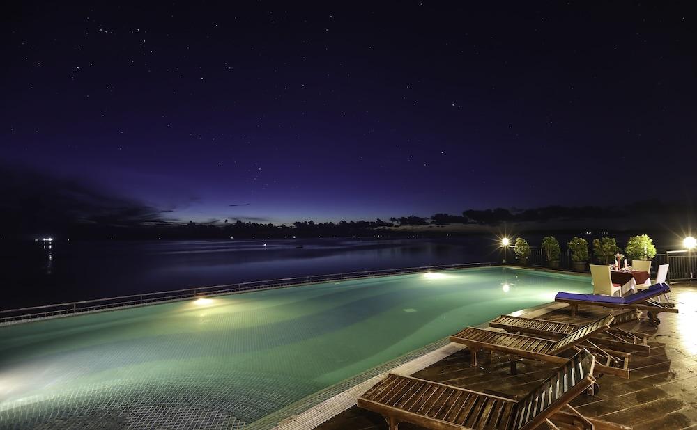 BW Suite Belitung Tanjung Pandan Eksteriør billede